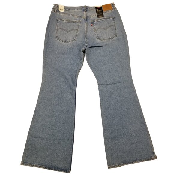 NWT Levi's 70's High Flare Light Wash Blue Denim Women's Jeans Plus Size W34 L32 - Picture 2 of 12
